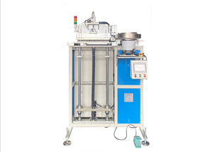 Automatic capping machine